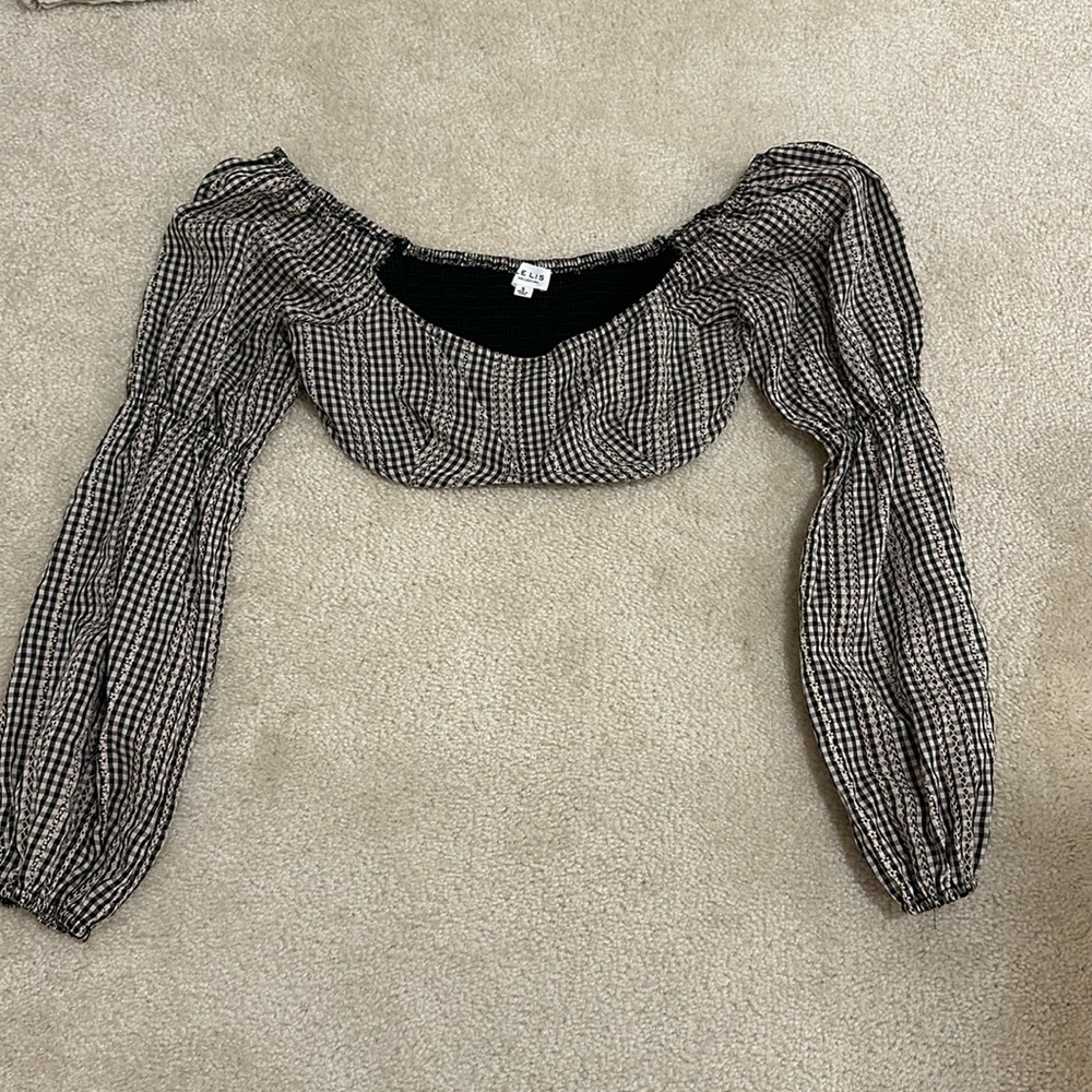 Tiny top